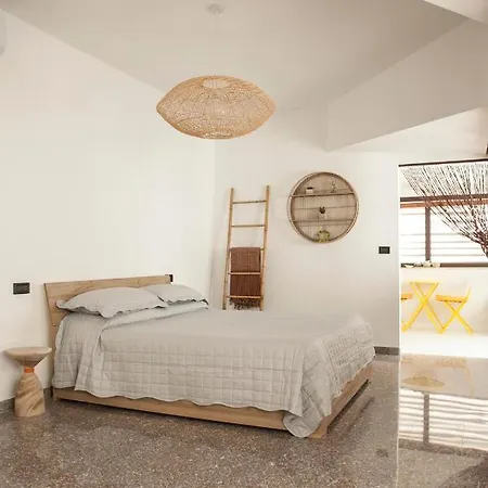 Apartment Live And Italy