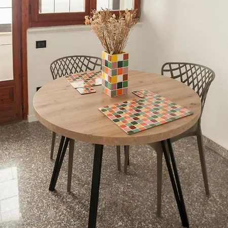 Apartment Live And Italy