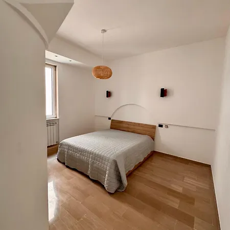 Apartment Live And Italy