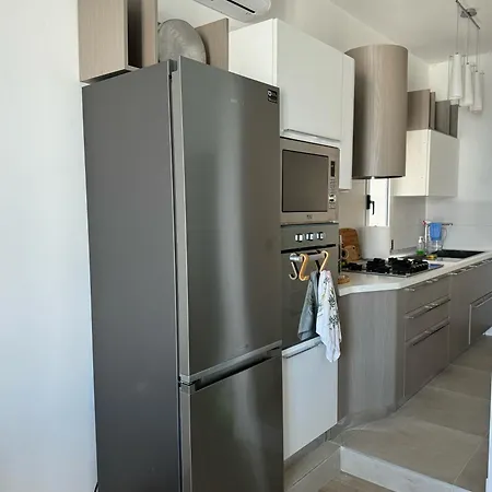 Apartment Live And Italy